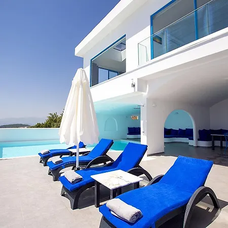Villa En Tepe 2 *